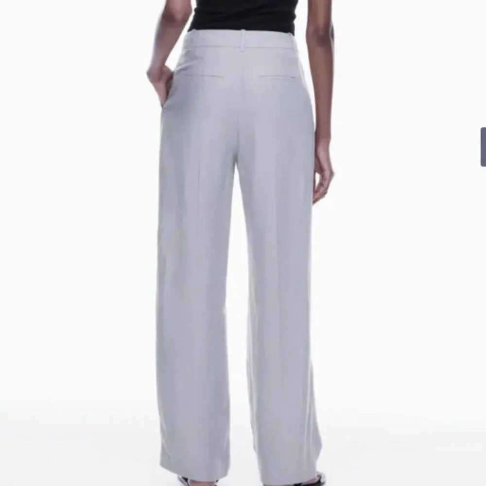 NWOT Aritzia Wilfred London Grey Linen Blend Wider the Effortless Pant in Size 6